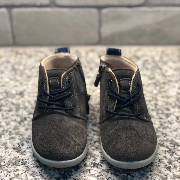 UGG Other - Gray Ugg boots